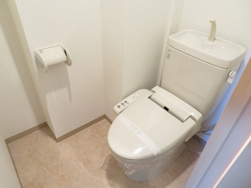 ����4
