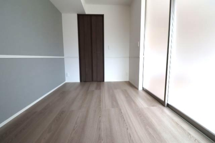 ����6