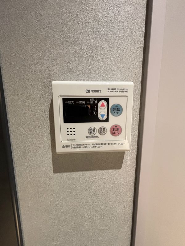 ����13