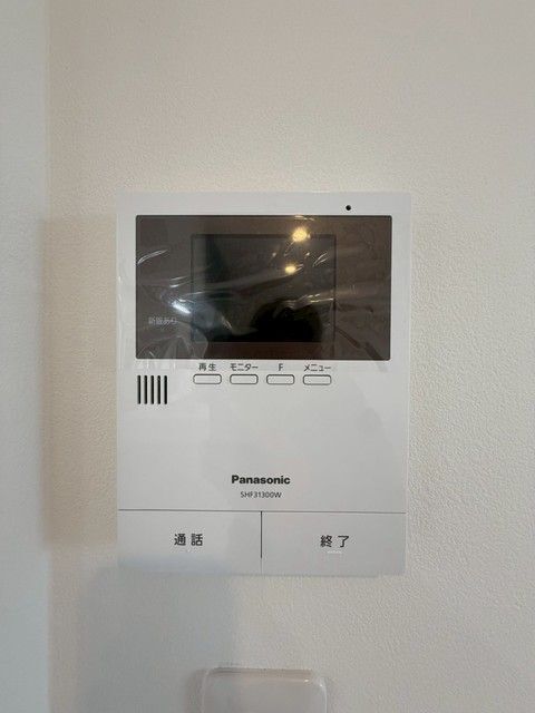 ����10