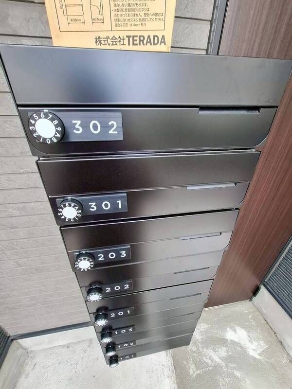 ����11