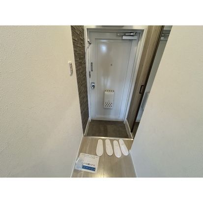 ����8