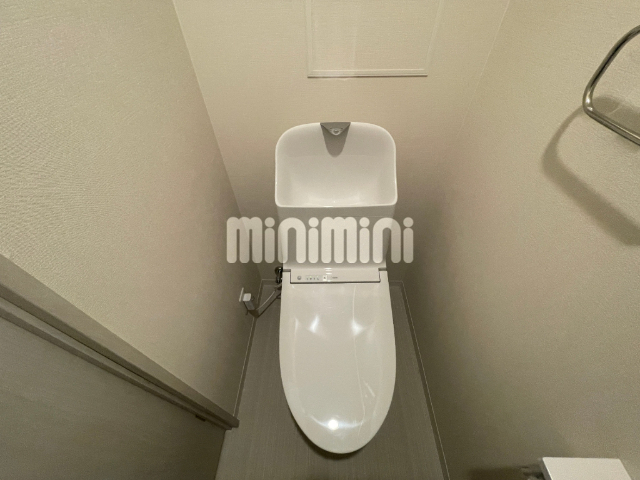 ����4