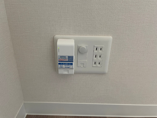 ����21