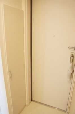 ����8