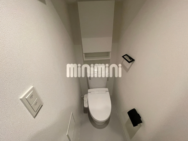 ����4