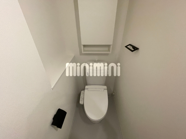 ����4