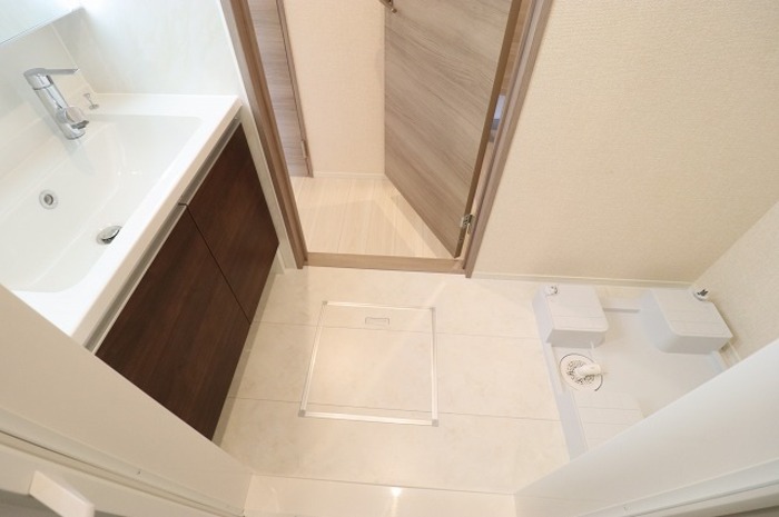 ����5