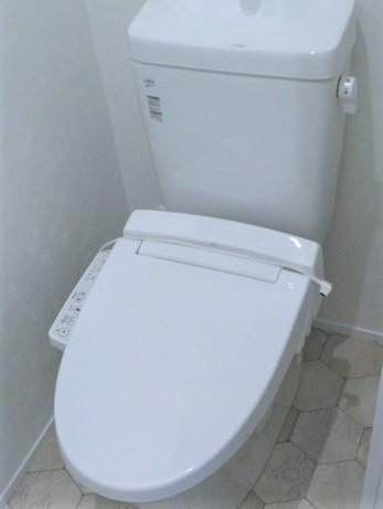 ����4