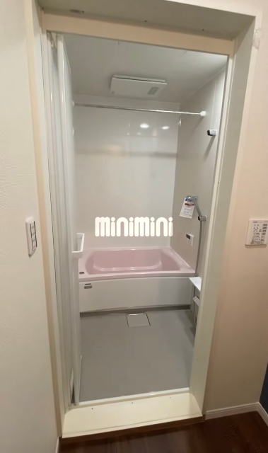 ����3