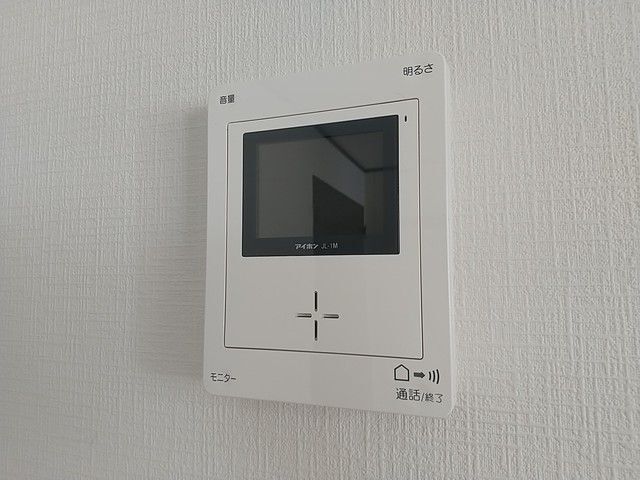 ����10