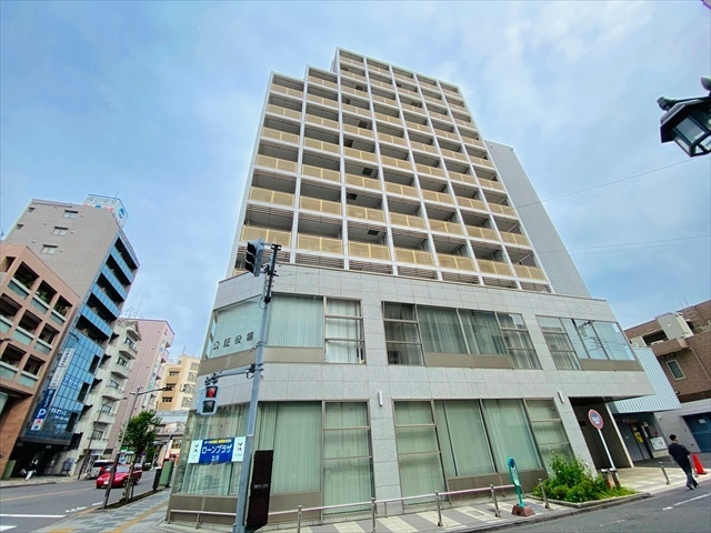 �����{���@����w�i�k��4���j�A�������m���[���@�����w�i�k��3���j