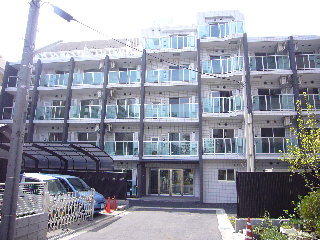 �����s���z�s���̒��S���ڂP�j