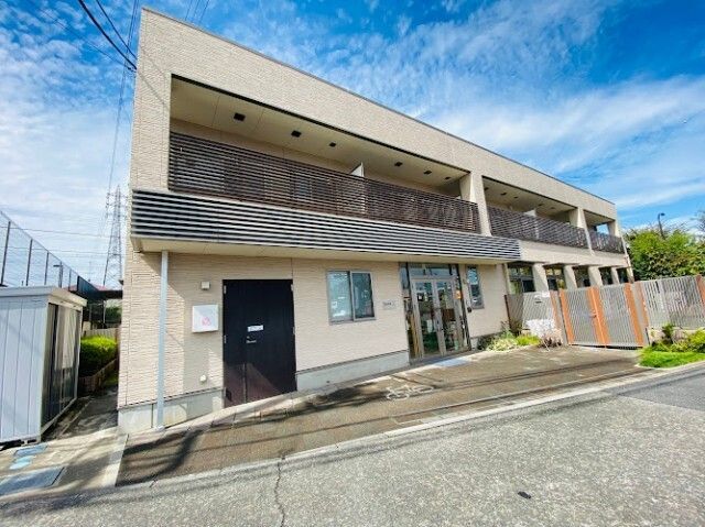 ��������@���������w�i�k��9���j