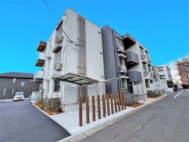 �~���@�H���w�i�k��9���j