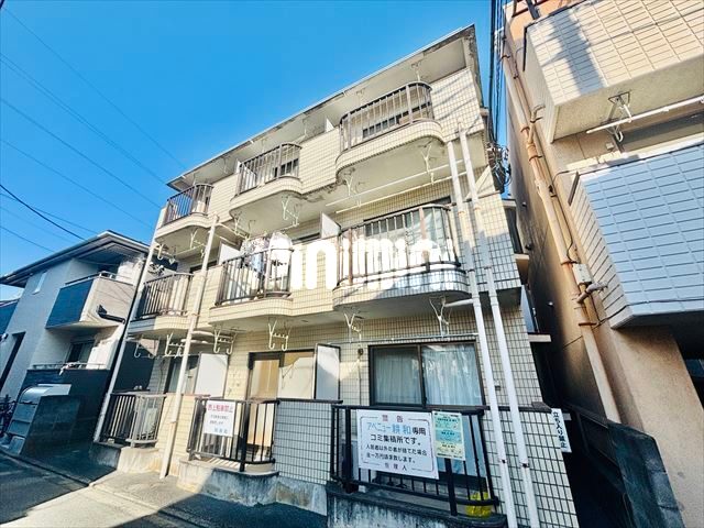 �����s�����s�������P�q