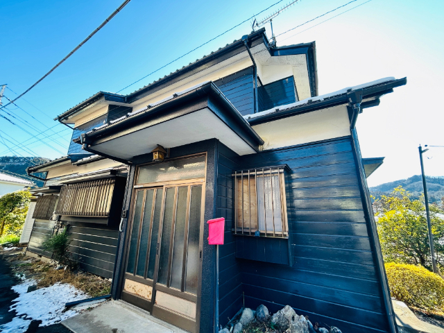 �~���@�����a�c�w�i�k��8���j