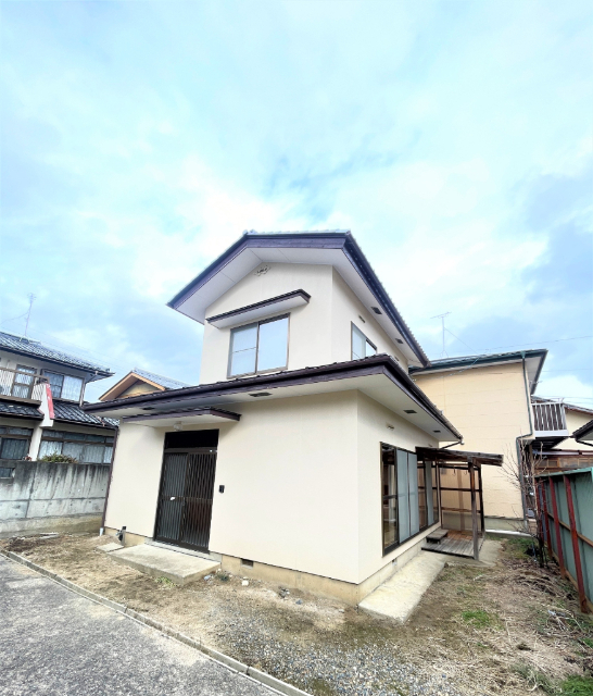 �M�z�{���@����w�i�k��49���j