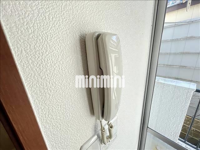 ����11