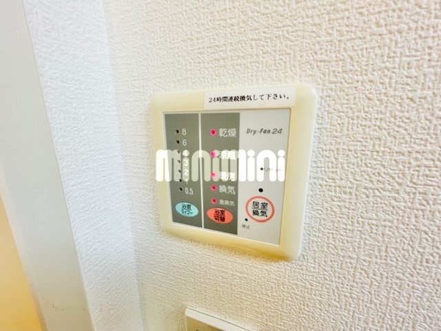 ����8