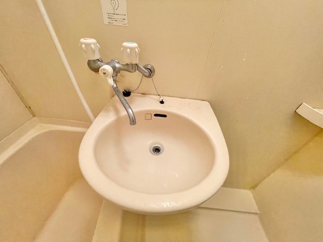 ����7