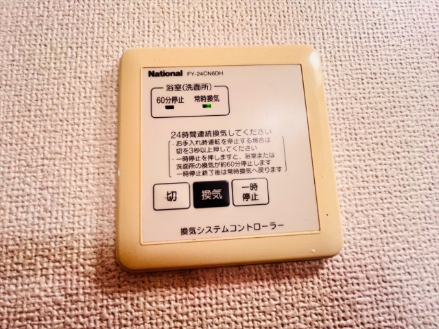 ����11