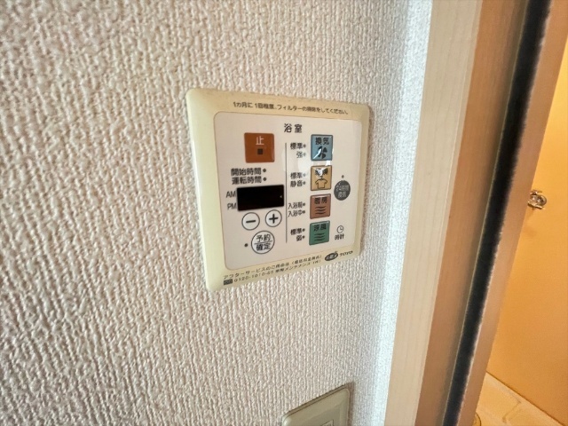 ����13