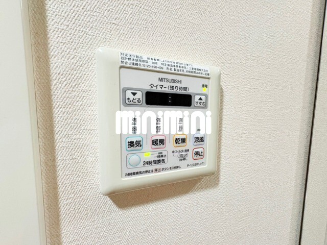 ����20
