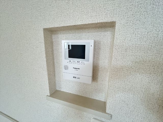 ����13