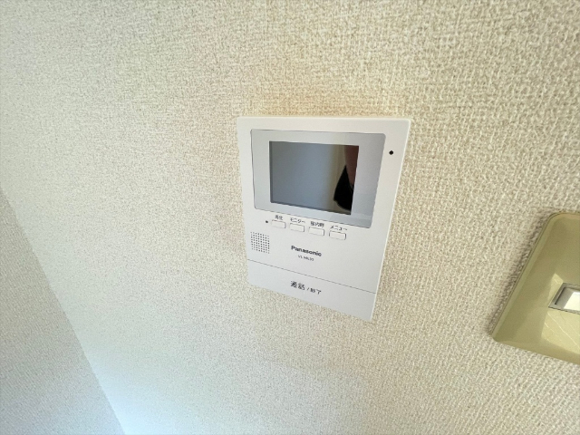 ����14