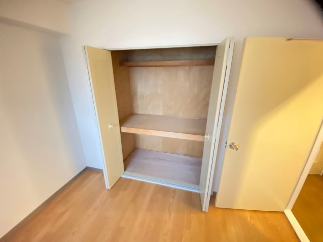 ����14