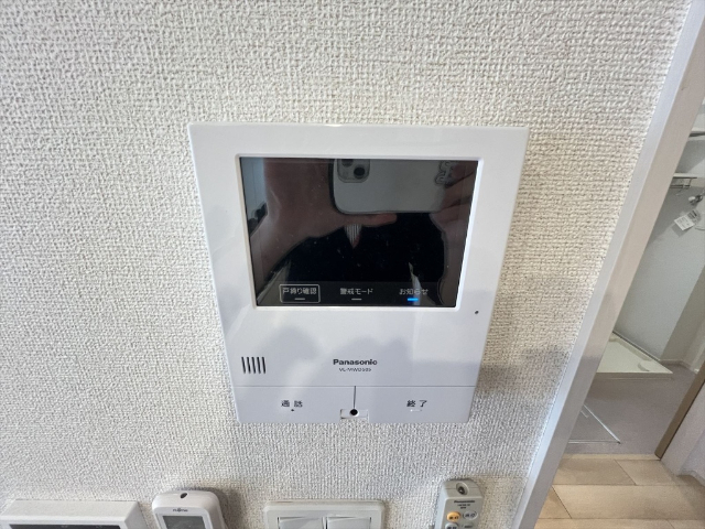 ����6