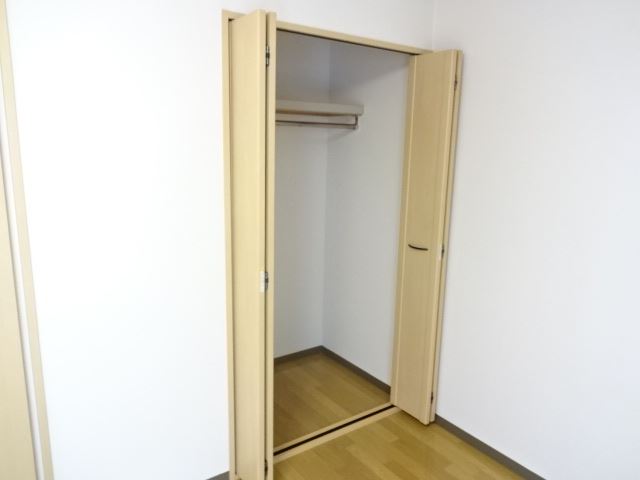 ����6