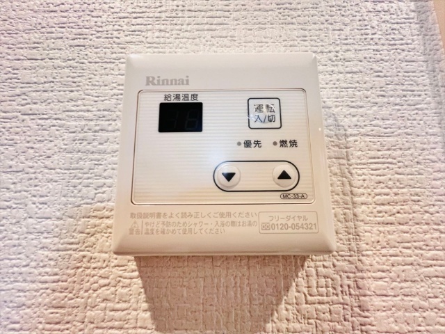 ����11