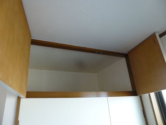 ����6