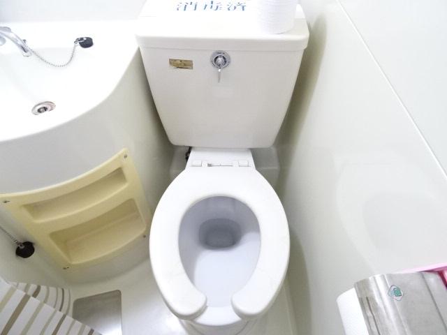 ����4