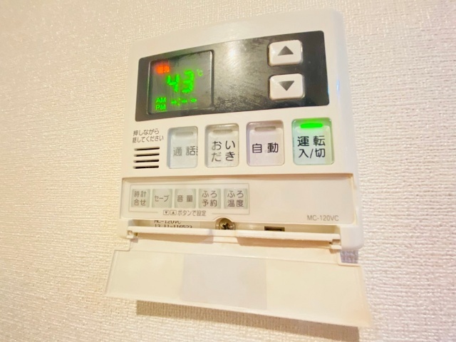 ����9