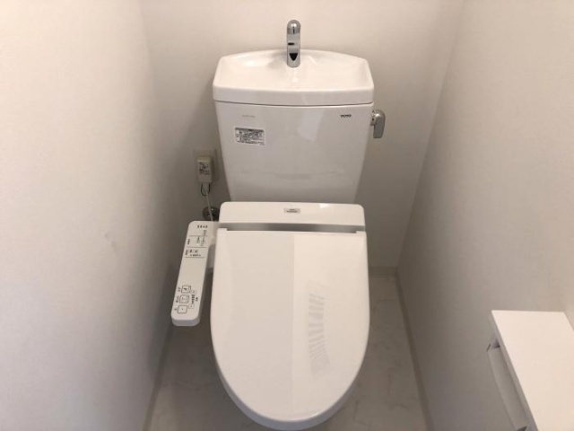 ����7