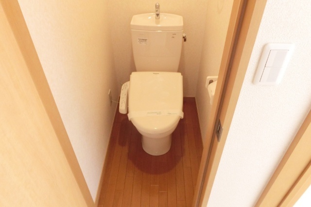 ����5