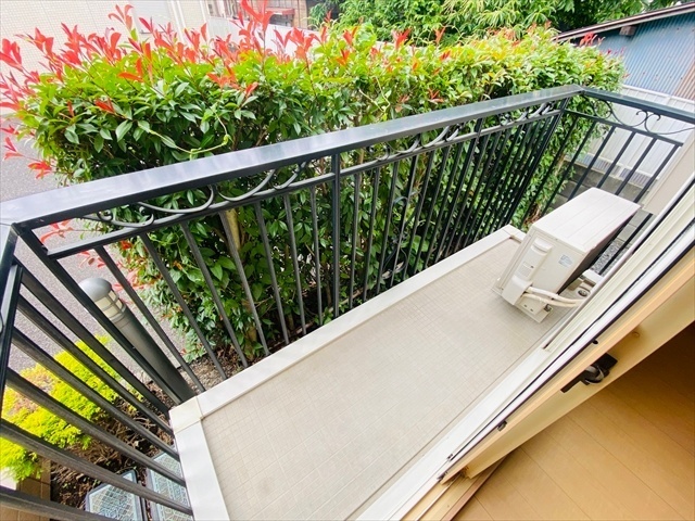 ����11