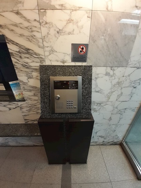 ����10