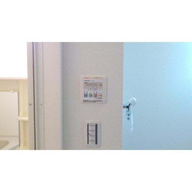 ����8