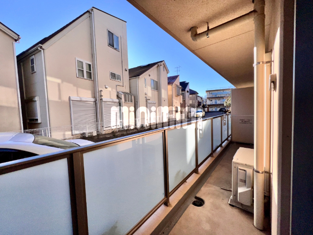 ����10