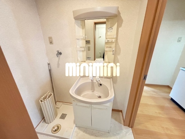 ����7