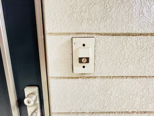 ����14