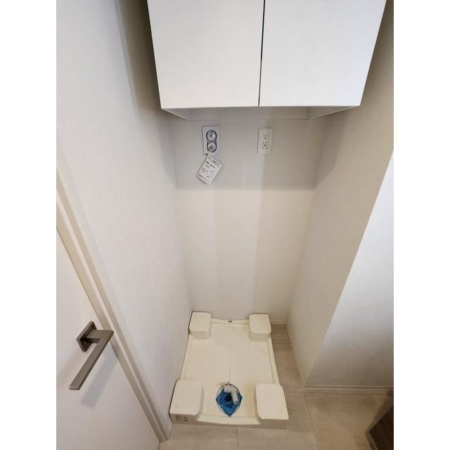 ����9