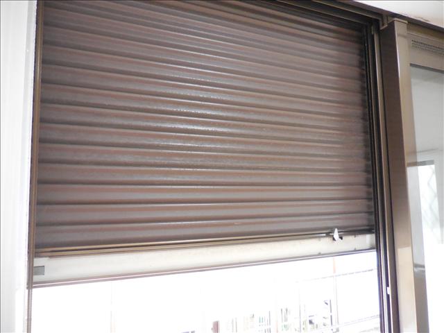 ����12