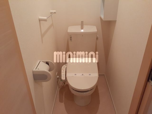 ����4