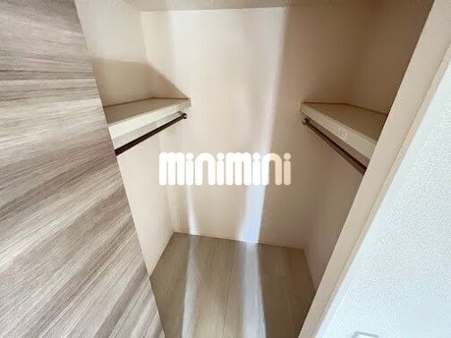 ����6