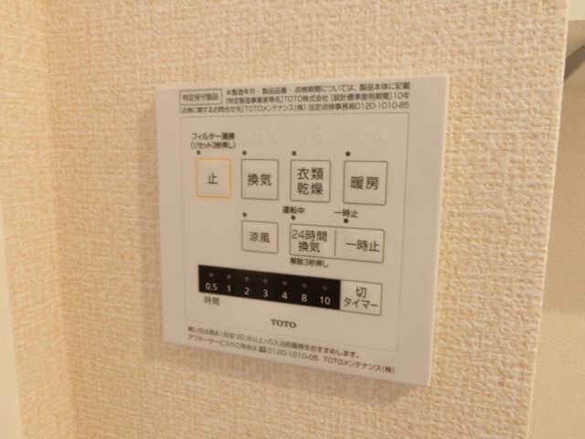 ����13